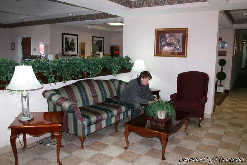 Hampton Inn Tullahoma Интерьер фото